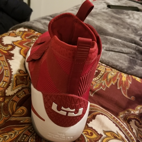 Shoes - Picture 3 of 6